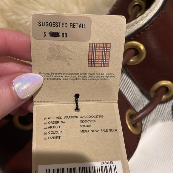 Burberry Authentic Bag - Picture 5 of 8